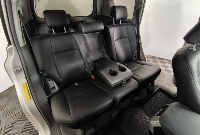 Toyota Land Cruiser Prado 150 Series с пробегом 2011 года, цена 2 475 000 рублей, 199035 км, внедорожник, Автокод Объявления