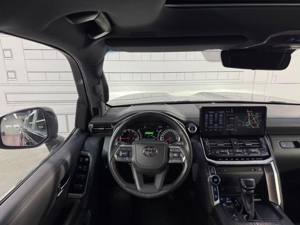 Toyota Land Cruiser 300 Series с пробегом 2021 года, цена 10 700 000 рублей, 94000 км, внедорожник, Автокод Объявления