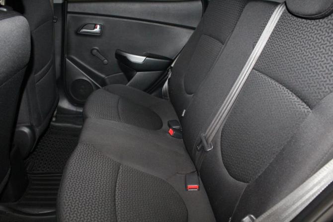 Kia Rio III Рестайлинг с пробегом 2015 года, цена 979 000 рублей, 167000 км, хэтчбек, Автокод Объявления