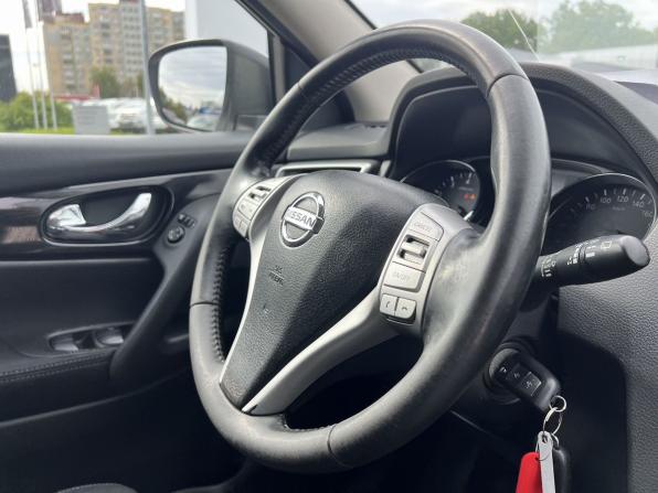 Nissan Qashqai II с пробегом 2016 года, цена 1 150 000 рублей, 239802 км, внедорожник, Автокод Объявления