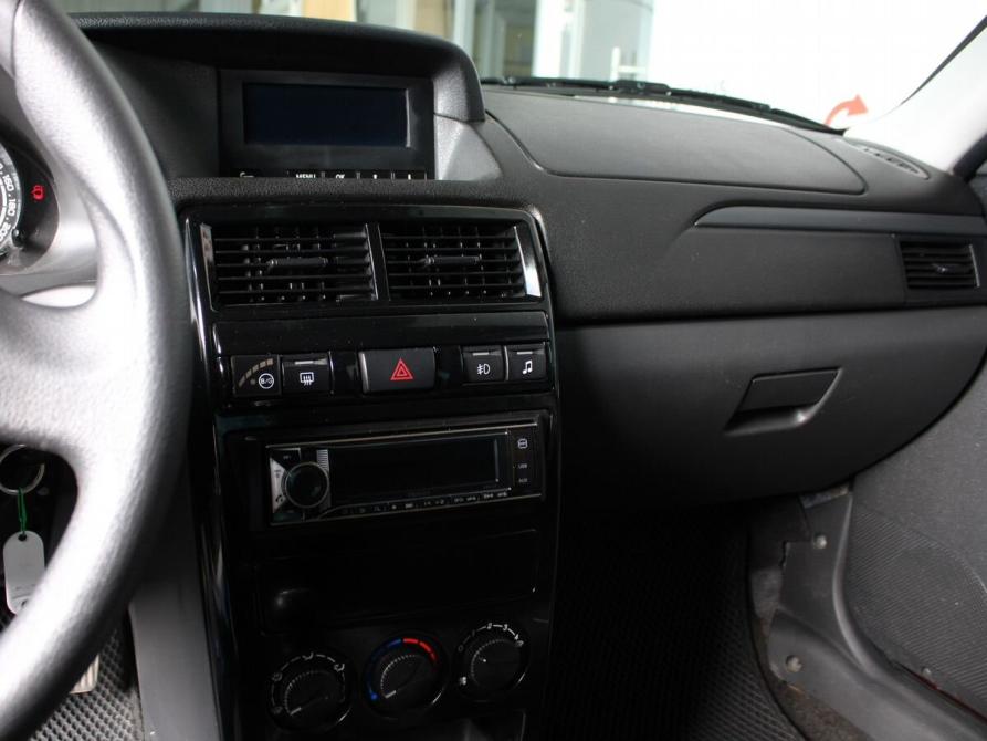 Lada (ВАЗ) Priora I Рестайлинг Минеральные Воды  - изображение 11