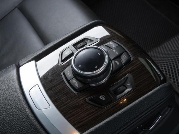 BMW 7 серии V (F01/F02/F04) Рестайлинг с пробегом 2014 года, цена 2 052 000 рублей, 223136 км, седан, Автокод Объявления