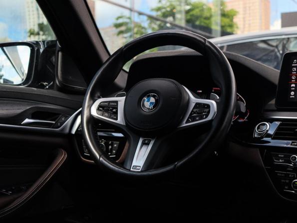 BMW 5 серии VII (G30/G31/G38) Рестайлинг с пробегом 2020 года, цена 6 400 000 рублей, 77000 км, седан, Автокод Объявления