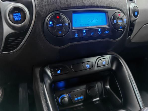 Hyundai ix35 I с пробегом 2012 года, цена 1 550 000 рублей, 105000 км, внедорожник, Автокод Объявления