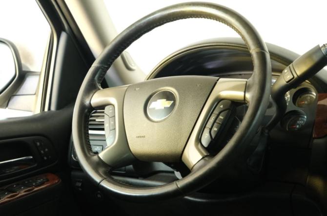 Chevrolet Tahoe III с пробегом 2012 года, цена 2 299 000 рублей, 280200 км, внедорожник, Автокод Объявления