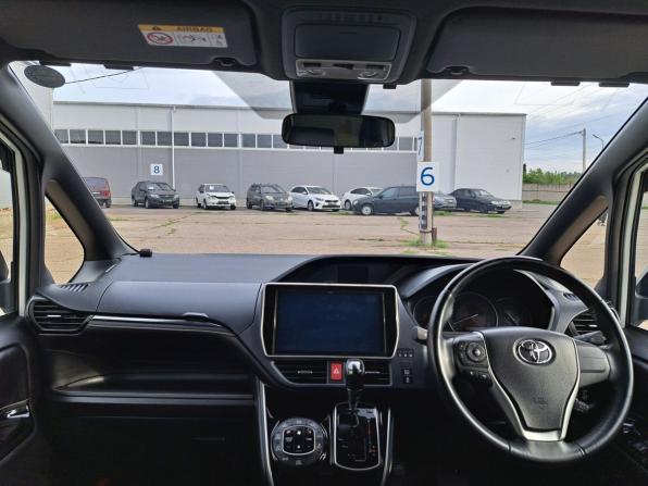 Toyota Esquire I Рестайлинг с пробегом 2020 года, цена 3 020 800 рублей, 27540 км, минивэн, Автокод Объявления