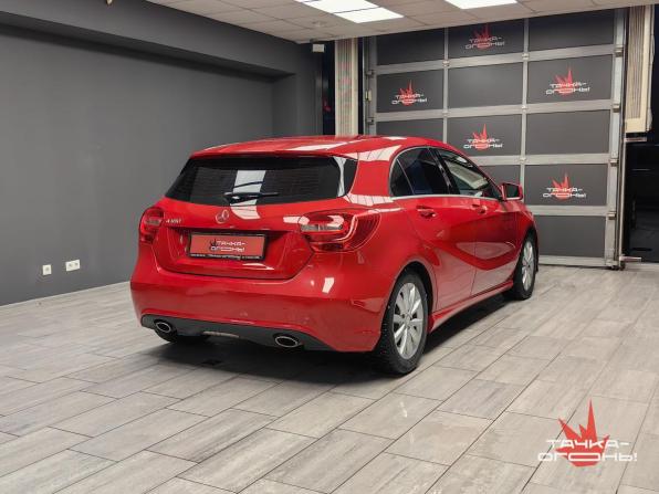 Mercedes-Benz A-Класс III (W176) с пробегом 2013 года, цена 1 068 000 рублей, 223000 км, хэтчбек, Автокод Объявления