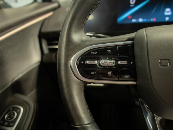 Omoda C5 I с пробегом 2024 года, цена 1 870 000 рублей, 37010 км, внедорожник, Автокод Объявления