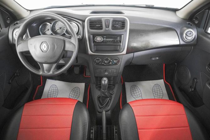 Renault Logan II с пробегом 2017 года, цена 599 000 рублей, 130000 км, седан, Автокод Объявления