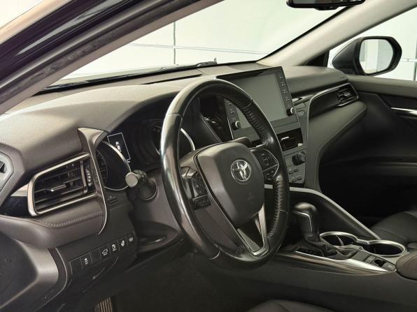 Toyota Camry VIII (XV70) Рестайлинг с пробегом 2021 года, цена 2 515 000 рублей, 104013 км, седан, Автокод Объявления