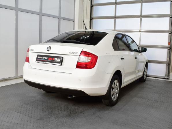 Skoda Rapid I с пробегом 2016 года, цена 1 199 995 рублей, 70695 км, лифтбек, Автокод Объявления