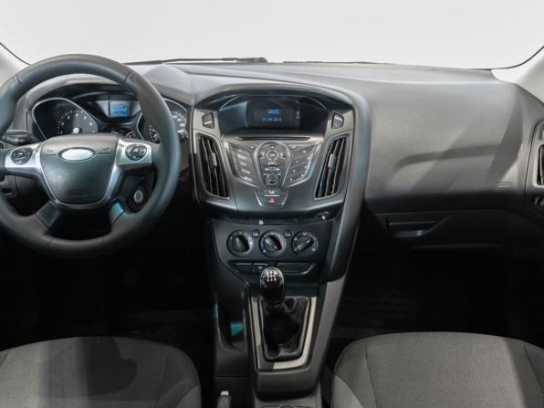 Ford Focus III с пробегом 2013 года, цена 625 000 рублей, 93294 км, хэтчбек, Автокод Объявления