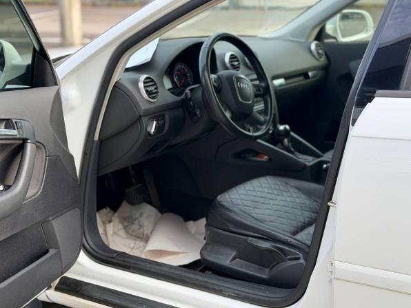 Audi A3 II (8P) Рестайлинг 2 с пробегом 2011 года, цена 879 000 рублей, 135359 км, хэтчбек, Автокод Объявления