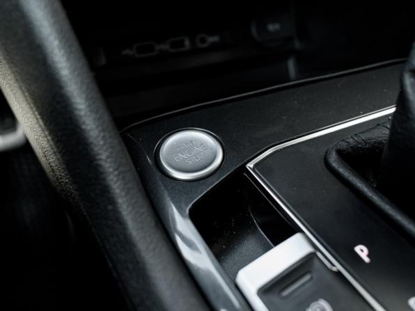 Volkswagen Tiguan II с пробегом 2018 года, цена 3 150 000 рублей, 97925 км, внедорожник, Автокод Объявления