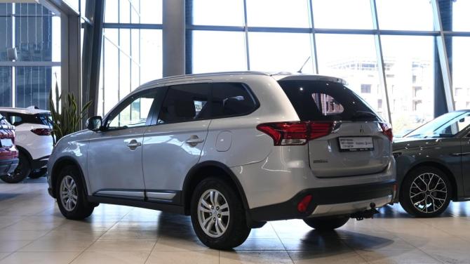 Mitsubishi Outlander III Рестайлинг 2 с пробегом 2016 года, цена 1 625 000 рублей, 136000 км, внедорожник, Автокод Объявления