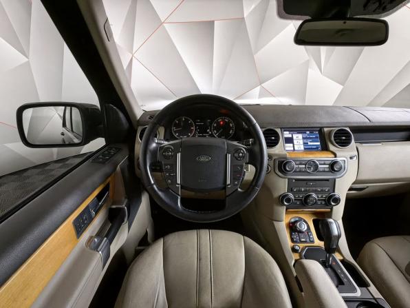 Land Rover Discovery IV с пробегом 2012 года, цена 1 991 000 рублей, 205105 км, внедорожник, Автокод Объявления