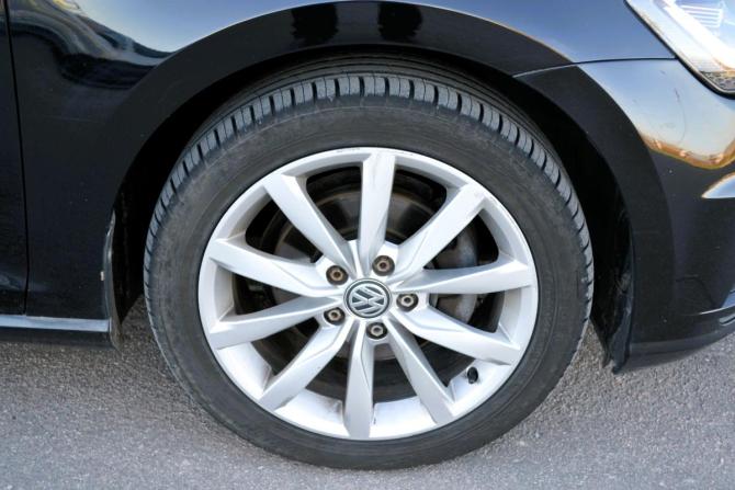 Volkswagen Golf VII Рестайлинг с пробегом 2020 года, цена 1 890 000 рублей, 126000 км, универсал, Автокод Объявления