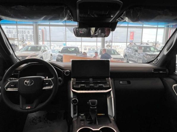 Новый Toyota Land Cruiser 300 Series 2026 года, цена 16 700 000 рублей, внедорожник, Автокод Объявления