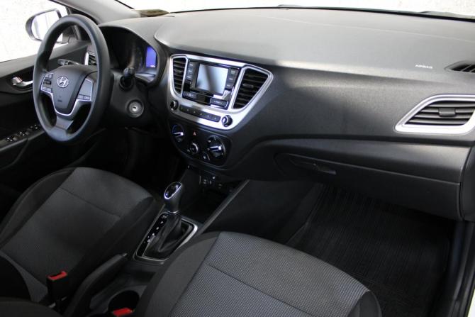 Hyundai Solaris II Рестайлинг с пробегом 2021 года, цена 1 745 000 рублей, 46324 км, седан, Автокод Объявления