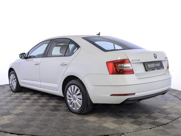 Skoda Octavia III (A7) Рестайлинг с пробегом 2018 года, цена 1 745 000 рублей, 73418 км, лифтбек, Автокод Объявления