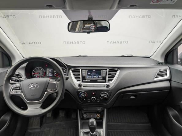 Hyundai Solaris II Рестайлинг с пробегом 2020 года, цена 1 349 000 рублей, 54202 км, седан, Автокод Объявления