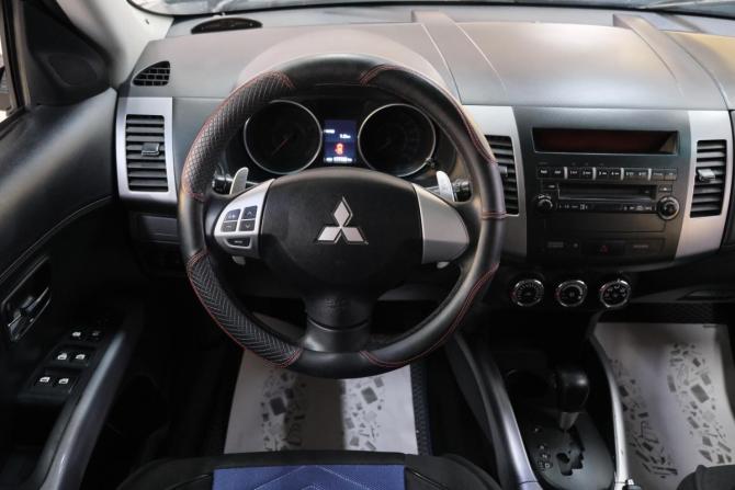 Mitsubishi Outlander II Рестайлинг с пробегом 2011 года, цена 1 359 000 рублей, 200000 км, внедорожник, Автокод Объявления