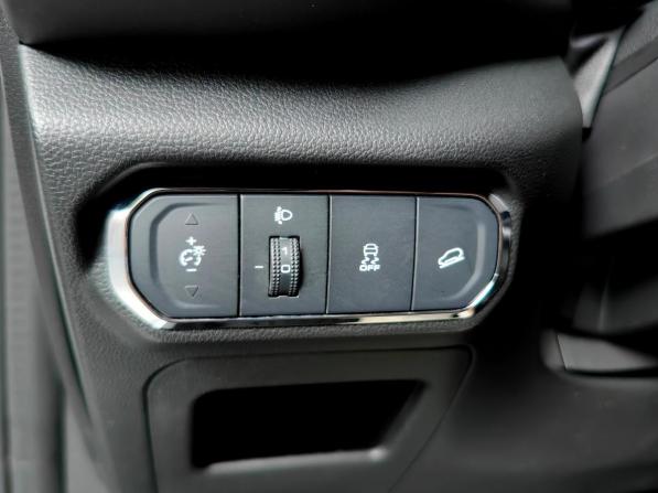 Haval Jolion I с пробегом 2023 года, цена 1 857 000 рублей, 72215 км, внедорожник, Автокод Объявления