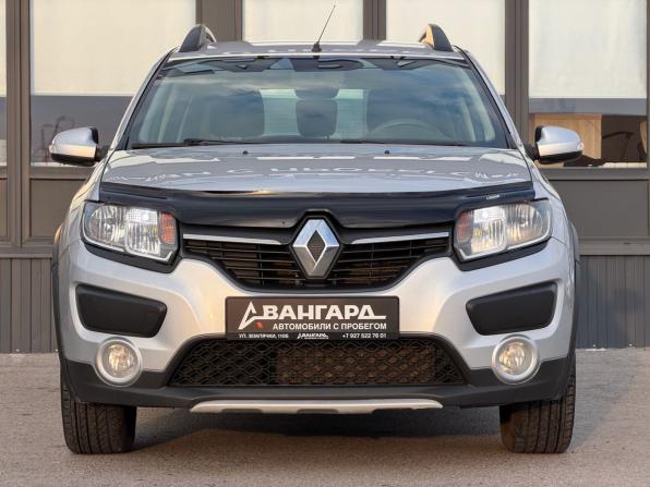 Renault Sandero II с пробегом 2015 года, цена 890 000 рублей, 157000 км, хэтчбек, Автокод Объявления