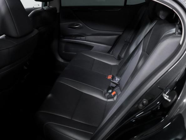 Lexus ES VII с пробегом 2020 года, цена 3 750 000 рублей, 53130 км, седан, Автокод Объявления