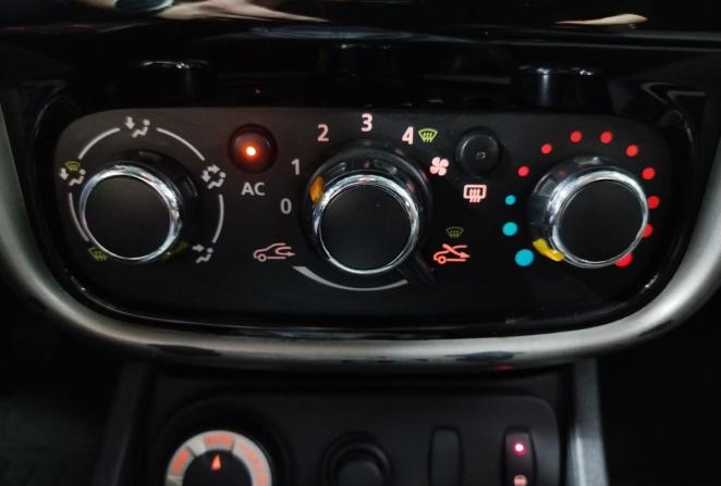 Renault Duster I с пробегом 2014 года, цена 915 000 рублей, 217878 км, внедорожник, Автокод Объявления