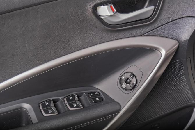 Hyundai Santa Fe III с пробегом 2015 года, цена 2 229 000 рублей, 203000 км, внедорожник, Автокод Объявления