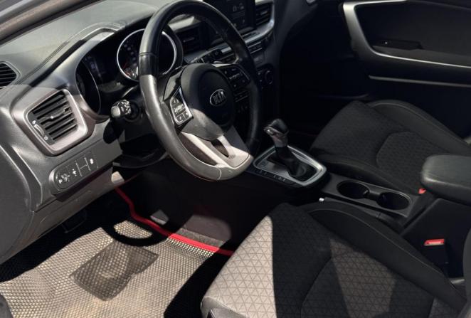 Kia Ceed III с пробегом 2019 года, цена 1 600 000 рублей, 172158 км, универсал, Автокод Объявления