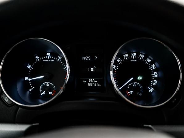 Skoda Yeti I Рестайлинг с пробегом 2015 года, цена 1 097 000 рублей, 138639 км, внедорожник, Автокод Объявления