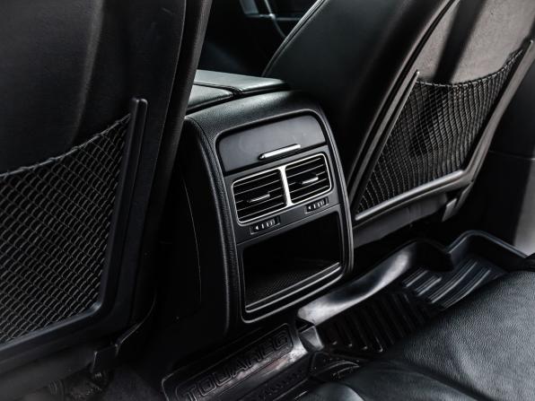 Volkswagen Touareg II Рестайлинг с пробегом 2015 года, цена 3 150 000 рублей, 188986 км, внедорожник, Автокод Объявления