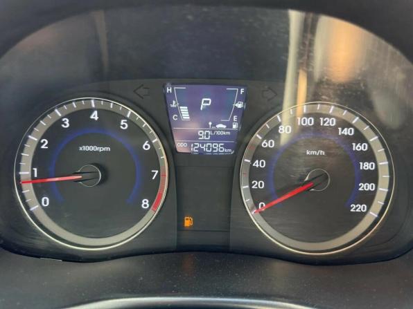 Hyundai Solaris I с пробегом 2014 года, цена 950 049 рублей, 123215 км, седан, Автокод Объявления