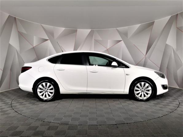 Opel Astra J Рестайлинг с пробегом 2014 года, цена 685 000 рублей, 179468 км, седан, Автокод Объявления