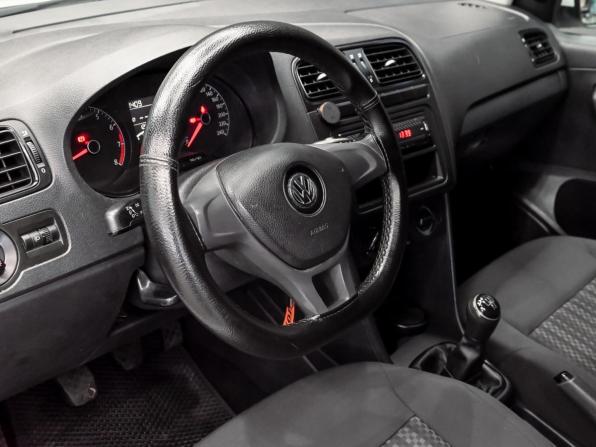 Volkswagen Polo V Рестайлинг с пробегом 2020 года, цена 1 170 000 рублей, 129554 км, седан, Автокод Объявления