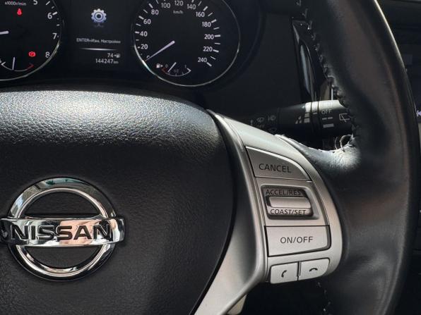 Nissan Qashqai II с пробегом 2017 года, цена 1 350 000 рублей, 144247 км, внедорожник, Автокод Объявления