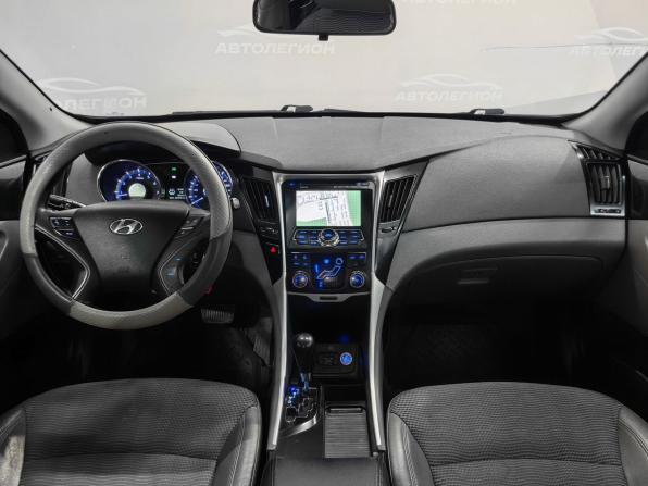 Hyundai Sonata VI (YF) с пробегом 2010 года, цена 910 000 рублей, 238000 км, седан, Автокод Объявления