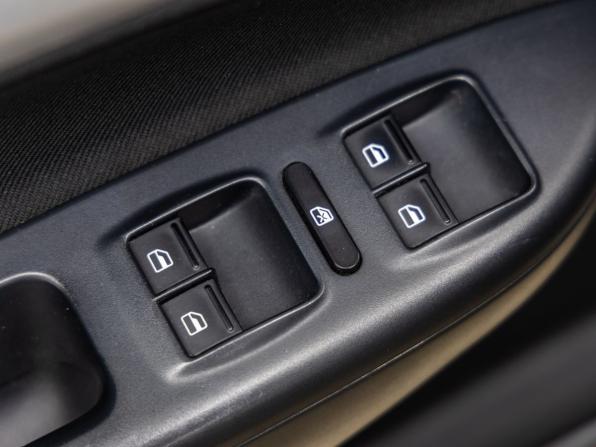 Skoda Octavia II (A5) Рестайлинг с пробегом 2012 года, цена 1 048 000 рублей, 179665 км, лифтбек, Автокод Объявления