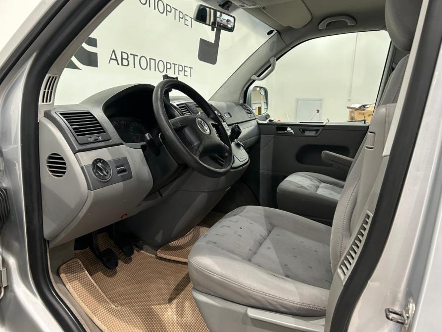 Volkswagen Multivan T5 Санкт-Петербург  - изображение 16