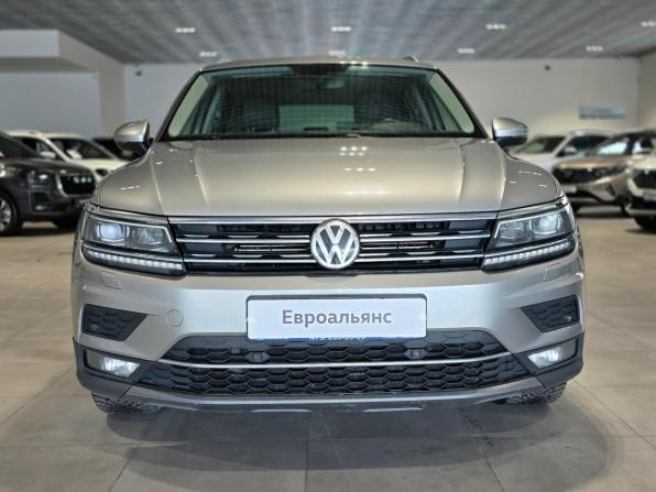 Volkswagen Tiguan II с пробегом 2018 года, цена 2 250 000 рублей, 205000 км, внедорожник, Автокод Объявления