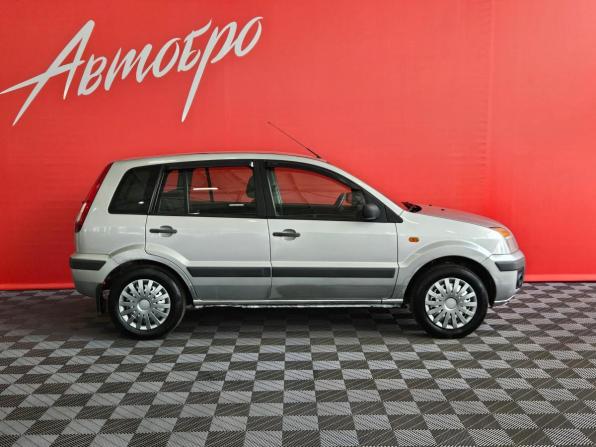 Ford Fusion I Рестайлинг с пробегом 2008 года, цена 265 000 рублей, 260552 км, хэтчбек, Автокод Объявления