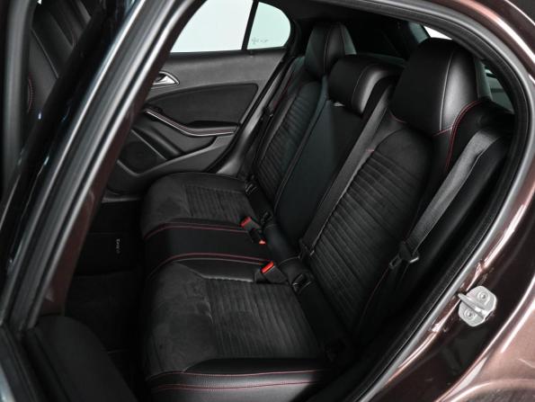 Mercedes-Benz GLA I (X156) с пробегом 2015 года, цена 2 099 000 рублей, 145826 км, внедорожник, Автокод Объявления