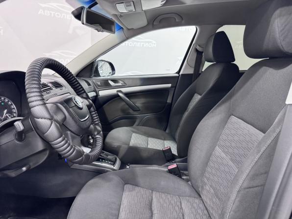 Skoda Octavia II (A5) Рестайлинг с пробегом 2012 года, цена 899 000 рублей, 270200 км, лифтбек, Автокод Объявления