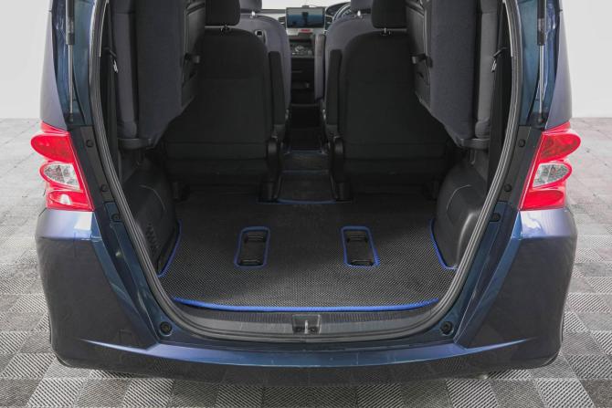 Honda Freed I с пробегом 2010 года, цена 1 149 000 рублей, 108132 км, компактвэн, Автокод Объявления