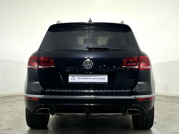 Volkswagen Touareg II Рестайлинг с пробегом 2017 года, цена 3 300 000 рублей, 207384 км, внедорожник, Автокод Объявления