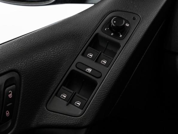 Volkswagen Tiguan I Рестайлинг с пробегом 2015 года, цена 1 599 000 рублей, 94811 км, внедорожник, Автокод Объявления
