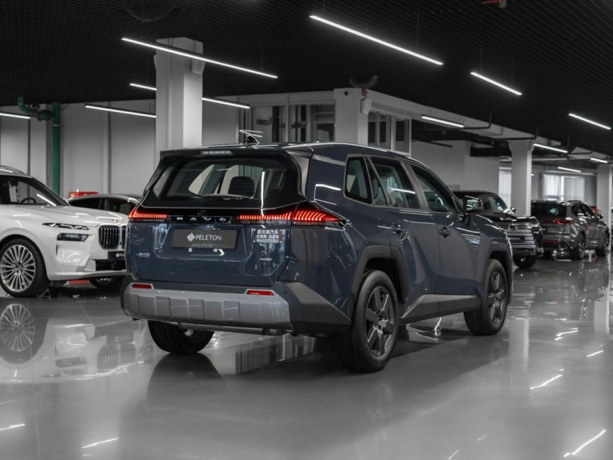 Toyota RAV4 VI (XA60) Москва  - изображение 5