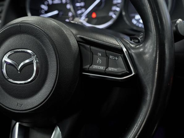 Mazda 6 III (GJ) Рестайлинг с пробегом 2017 года, цена 1 712 000 рублей, 201308 км, седан, Автокод Объявления